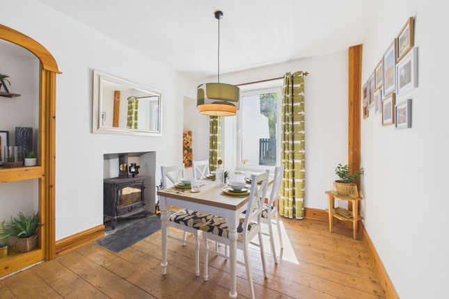 14 Prospect Place, Pembroke Dock photo 4
