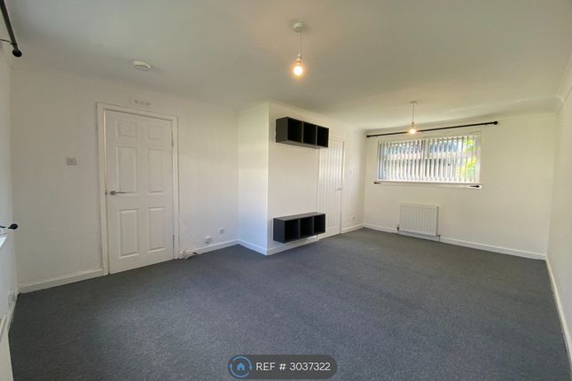 Leven Place, Irvine photo 3