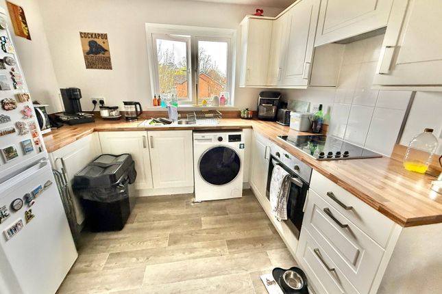 30, Marshall Crescent, Stourbridge photo 4