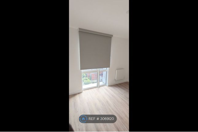 Flat, Addiscombe Grove, Croydon photo 4