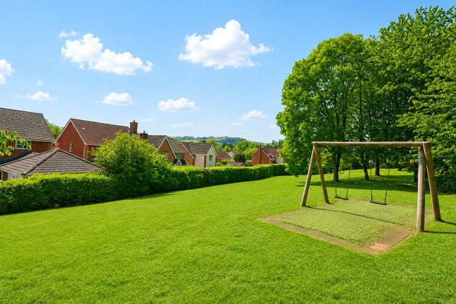 43, Nordens Meadow, Taunton photo 2