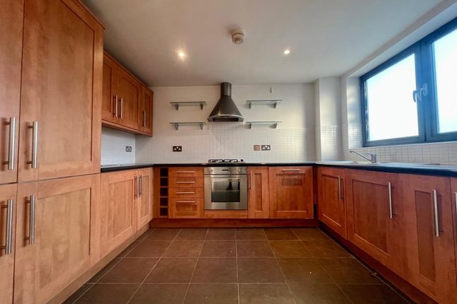 Apartment 7, Knighton Hayes Hall, 6c, Ratcliffe Road, Leicester photo 2