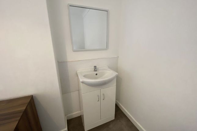 1-bed house on Room 4 17, Prince Street, Wisbech, £400/mo