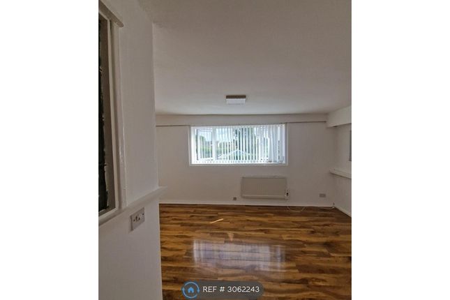 Flat, A Davis St, Rotherham photo 4