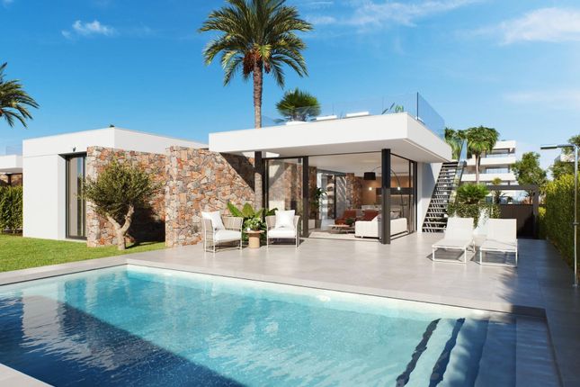 Villa for sale in 30700 Torre-Pacheco, Murcia, Spain