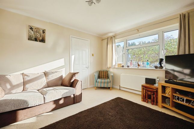 6, Duncliffe Close, Sturminster Newton photo 3