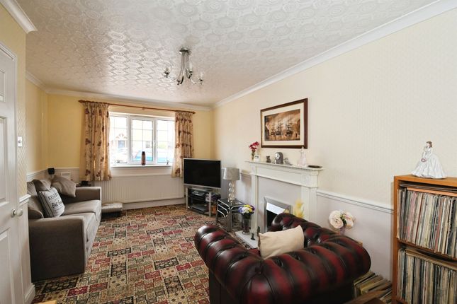 81, Hilton Avenue, Scunthorpe photo 2