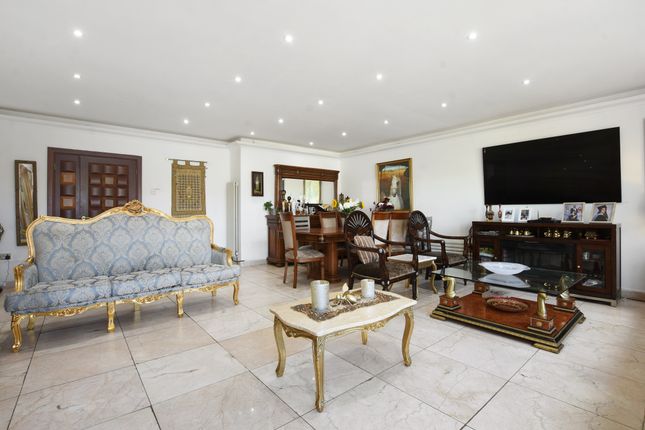 Sudbury Court Drive, Harrow photo 3