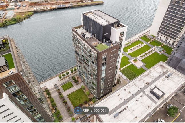 Meadowside Quay Walk, Glasgow photo 2