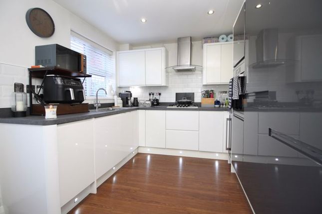 Thumbnail Terraced house for sale in Harbourne Gardens, West End, Southampton