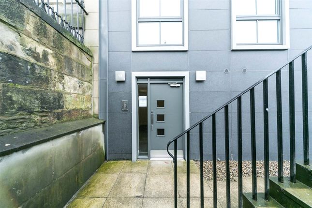 Thumbnail Flat to rent in Annandale Street, Edinburgh