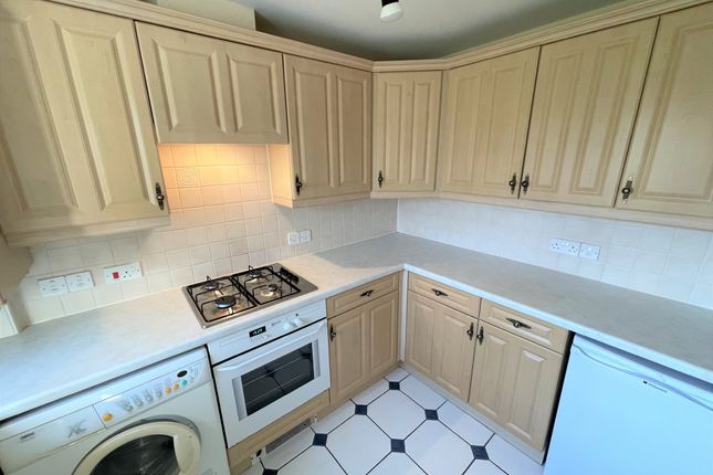 66, Elliots Way, Reading photo 5