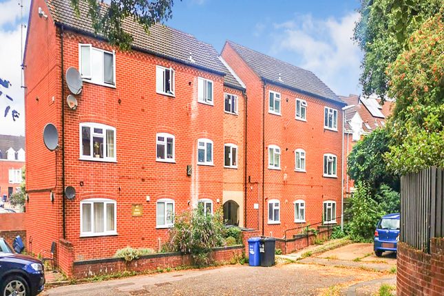 Thumbnail Flat for sale in Lawson Road, Norwich