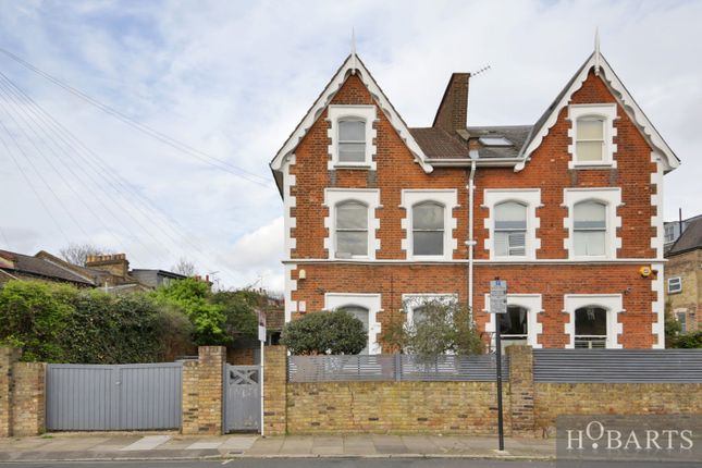 Thumbnail Maisonette to rent in Victoria Road, Stroud Green