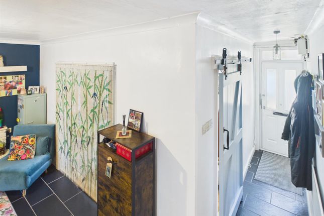 19, Rhandir Terrace, Llanelli photo 3