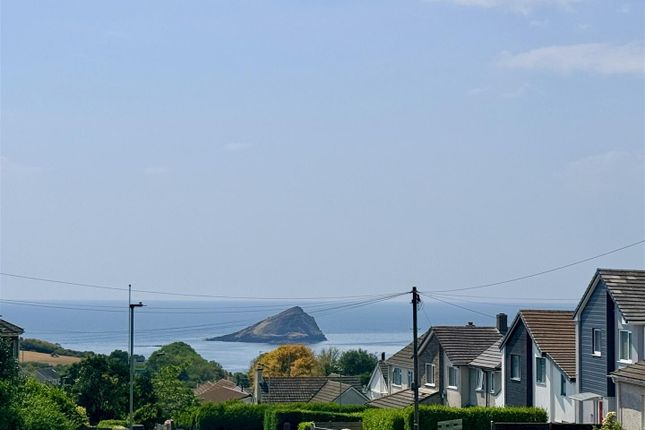 34, Mewstone Avenue, Plymouth photo 3
