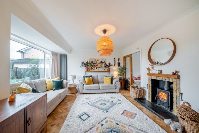 22, Longlees, Rickmansworth photo 2