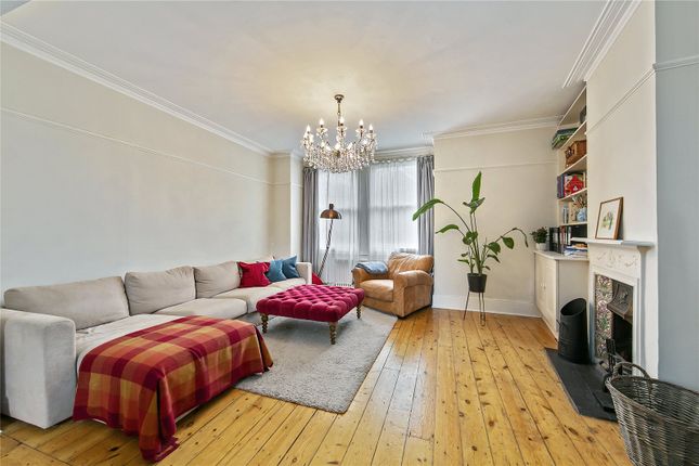 28, Broadway Avenue, Twickenham photo 3