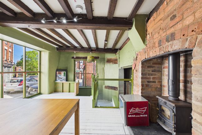 93, Welch Gate, BEWDLEY photo 2
