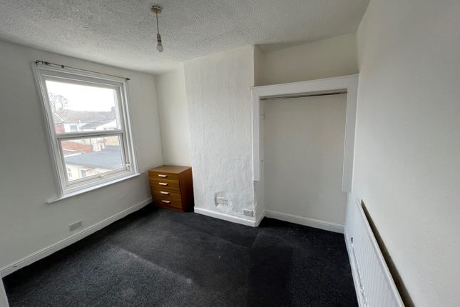 84 Derby Road, Southampton photo 2