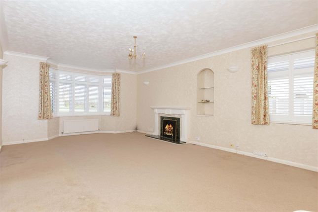 Rife House, 138, Littlehampton Road, Ferring, Worthing photo 4