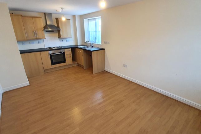 Flat 4, STOURBRIDGE photo 2