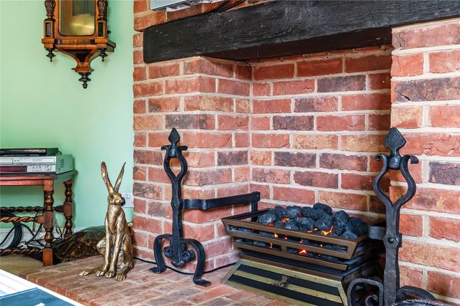 Oast House, 21, Croydon Road, Kent photo 4