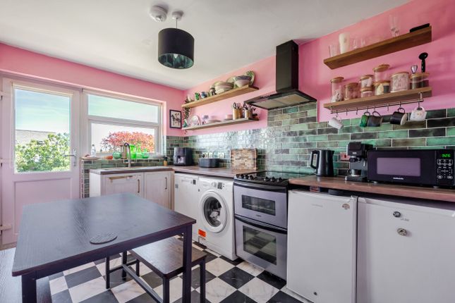 32, Menhyr Drive, St. Ives photo 3