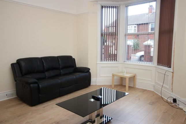 Chillingham Road, Newcastle upon Tyne photo 2