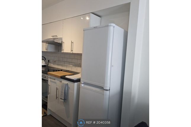 Flat to rent in Bedford Place, Southampton