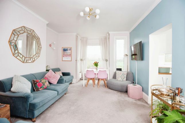 Flat for sale in London Road West, Bath