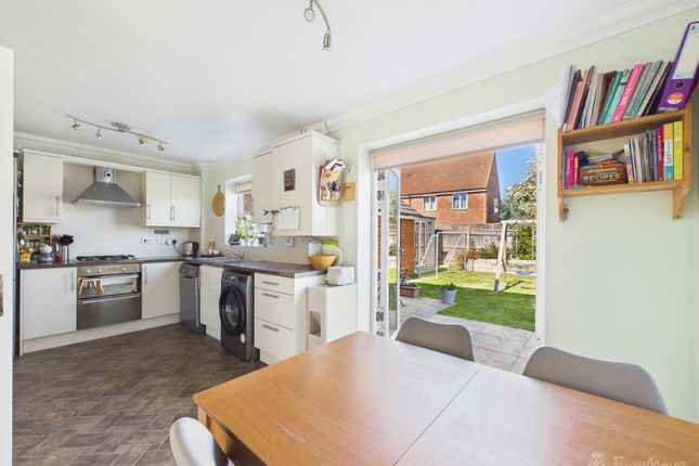 22, Celandine View, Ely photo 4