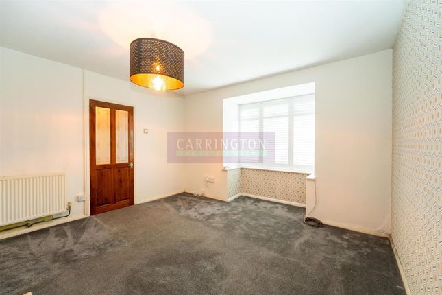 253, Gateshead Road, Borehamwood photo 2