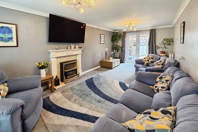 21, St Cuthberts Way, Newcastle Upon Tyne photo 2