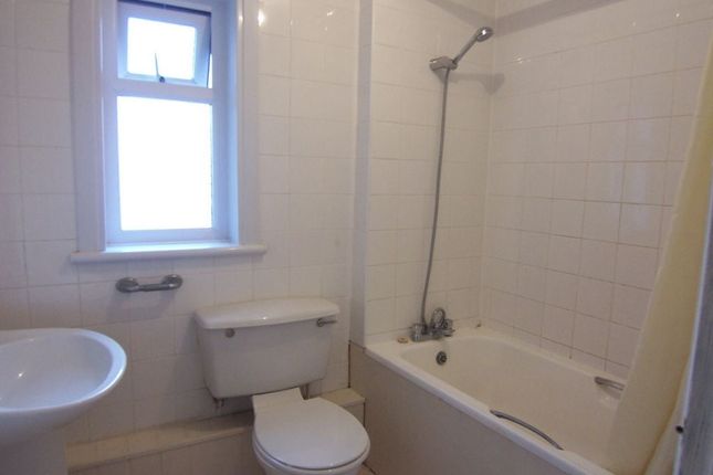 31 Framfield Road, Uckfield photo 4