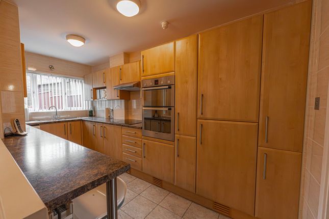 9 Trevine Path, Cwmbran photo 2