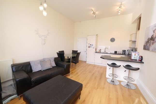 Flat to rent in Thornhill Gardens, Sunderland