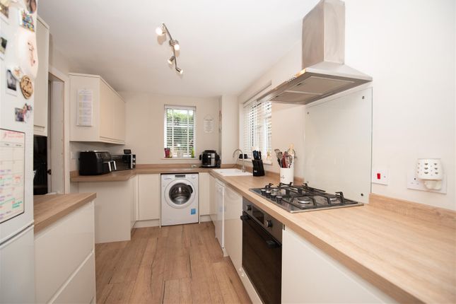 40, Eversley Walk, Nottingham photo 4