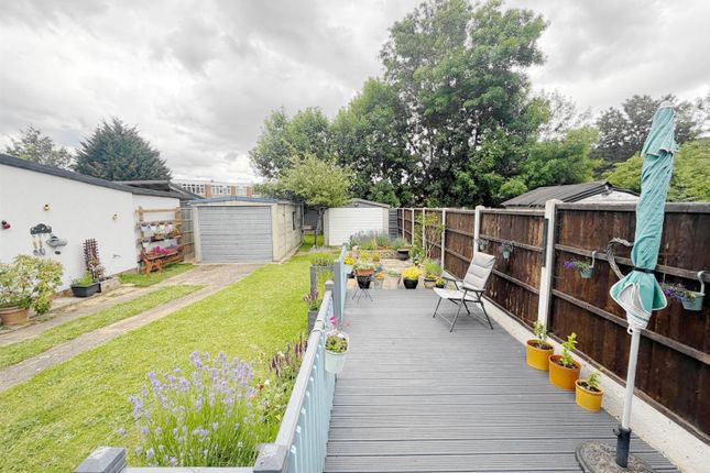 77, Adelphi Crescent, Hayes photo 4