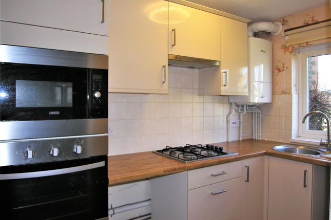 Flat for sale in Halleys Court, Woking