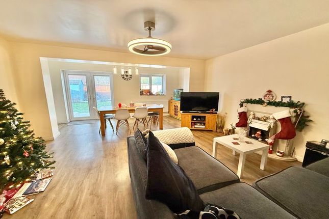 10, Millstone Close, Weston-Super-Mare photo 2