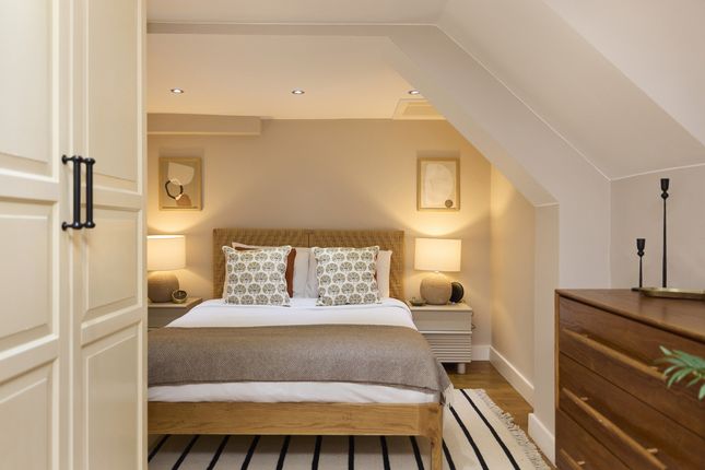 30b, Mildenhall Road, London photo 2