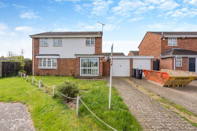 Thumbnail Detached house for sale in Austen Way, Larkfield, Aylesford