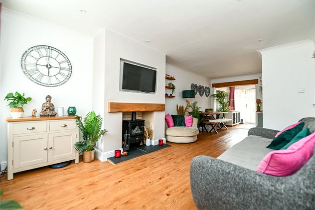 30, Larch Close, Lymington photo 2