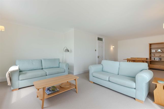 Flat 29, Augusta House, Augusta Place, Worthing photo 4