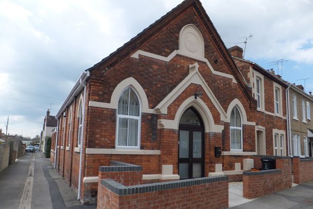 Thumbnail Terraced house to rent in Church Place, Butterworth Street, Swindon