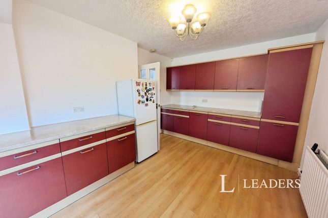 26, Woodside Avenue, Nottinghamshire photo 3
