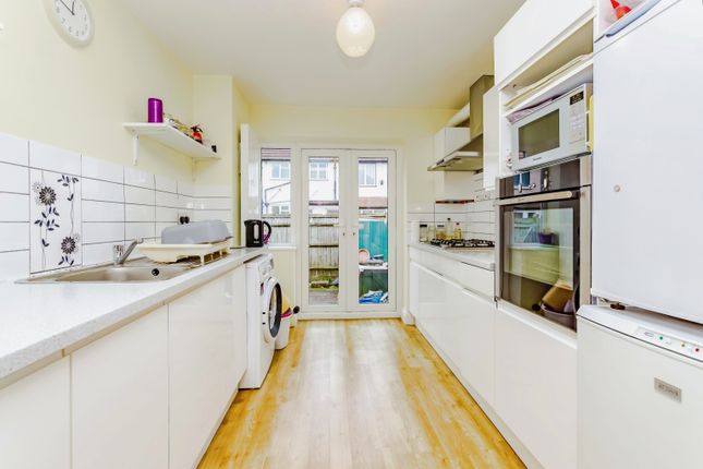 Terraced house for sale in Whytecliffe Road North, Purley