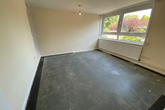 9, Stevenage photo 4