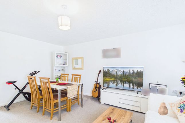 46 Sheep Fold Avenue, Littlehampton photo 2